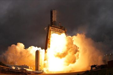 SpaceX, 10 haberleşme uydusunu yörüngeye gönderdi