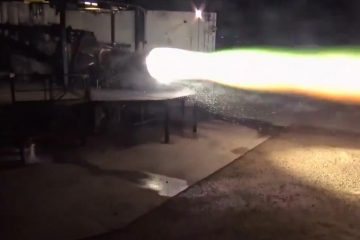 ABD'li uzay mekiği ve roket üreticisi SpaceX, yeni nesil roket motoru Raptor'un ateşleme testini gerçekleştirdi. ABD'li uzay mekiği ve roket üreticisi SpaceX, yeni nesil roket motoru